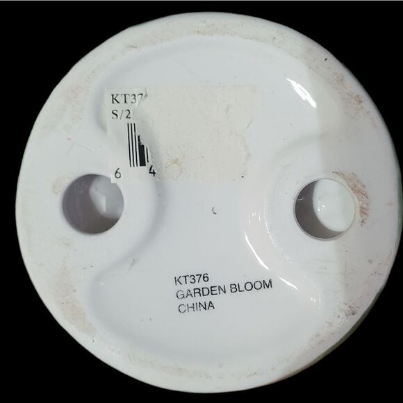 Vintage Garden Bloom Iris candlestick holders 6" tall - Picture 3 of 3